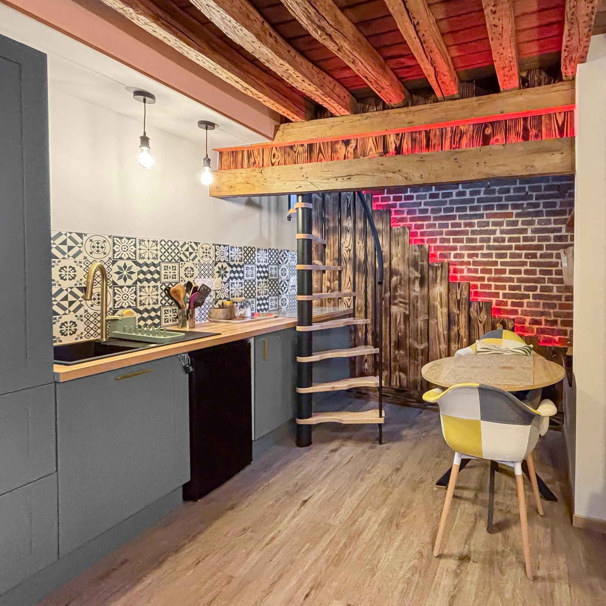 Duplex Cosy Avec Netflix & Amazon Prime Apartment Beauvais Exterior photo